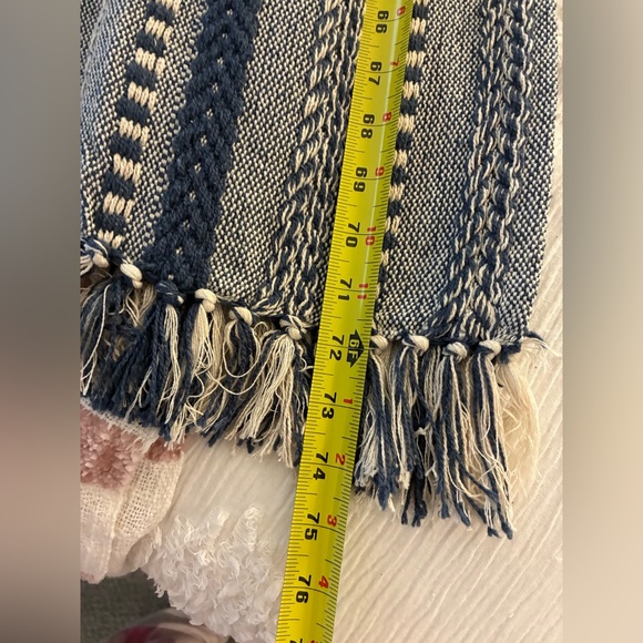 Beautiful Hobo Soft Blue and White Woven Table Runner - Picture 3 of 6
